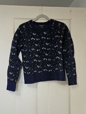 Athleta Navy and Light Gray Patterned Crewneck Sweater